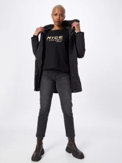 DIDRIKSONS Manteaux Dhiver Manteau D’hiver Cajsa Femme Noir -Sportamore 5039404ff3b9097a534b36ac5923e02b